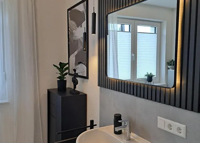 Mit Schlossblick, 65 Qm - Neubau *